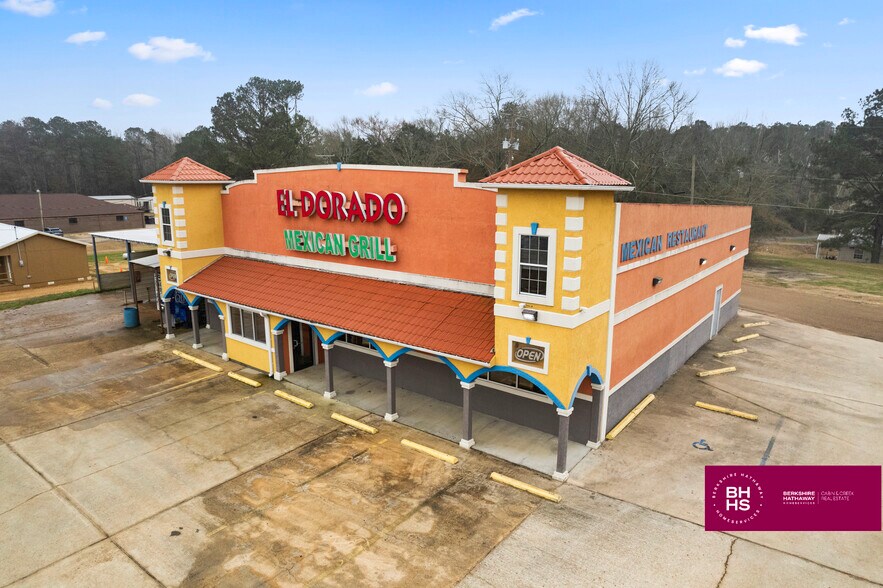 More Photos Of 958 E Main St, Liberty Restaurant For Sale