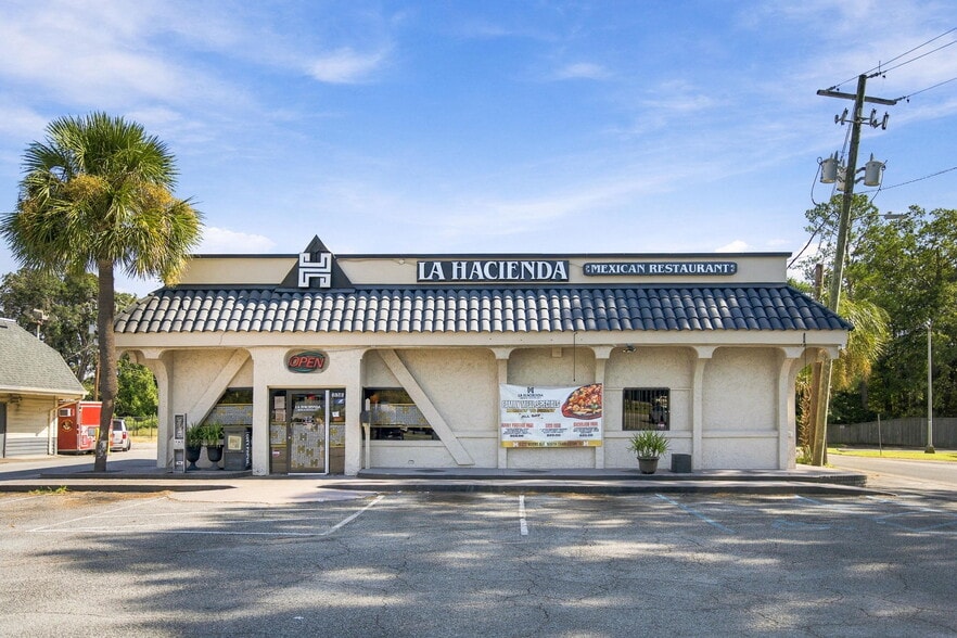 Primary Photo Of 6322 Rivers Ave, Charleston Restaurant For Lease
