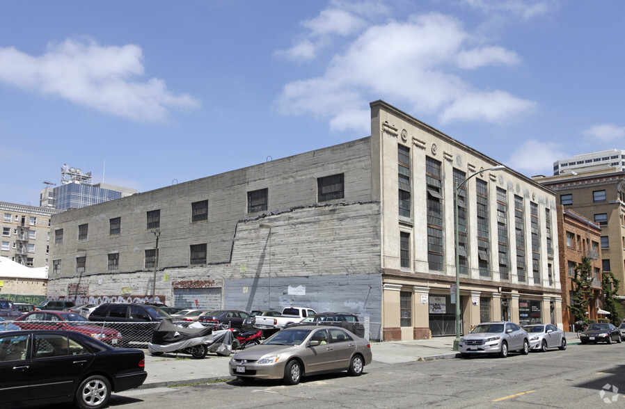 Primary Photo Of 1439-1443 Alice St, Oakland Parking Garage For Lease