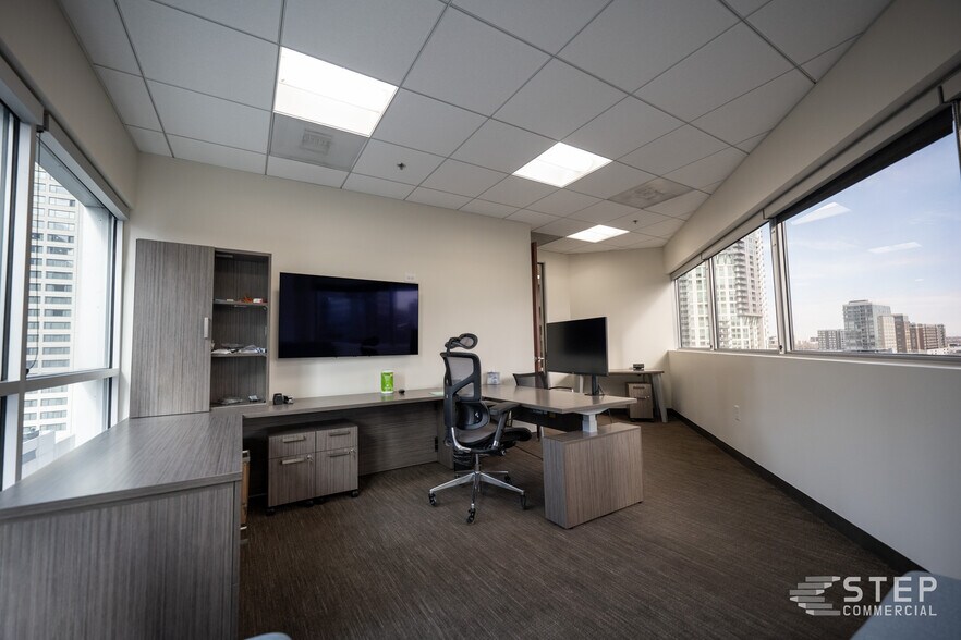 More Photos Of 1800 Glenarm Pl, Denver Office For Sale