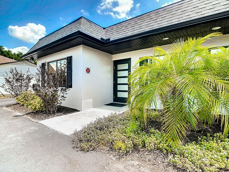 More Photos Of 285 S Central Ave, Umatilla Medical For Sale