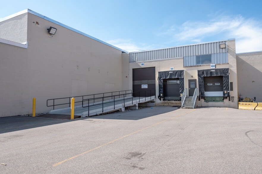 More Photos Of 1120 36th St SE, Grand Rapids Distribution For Lease