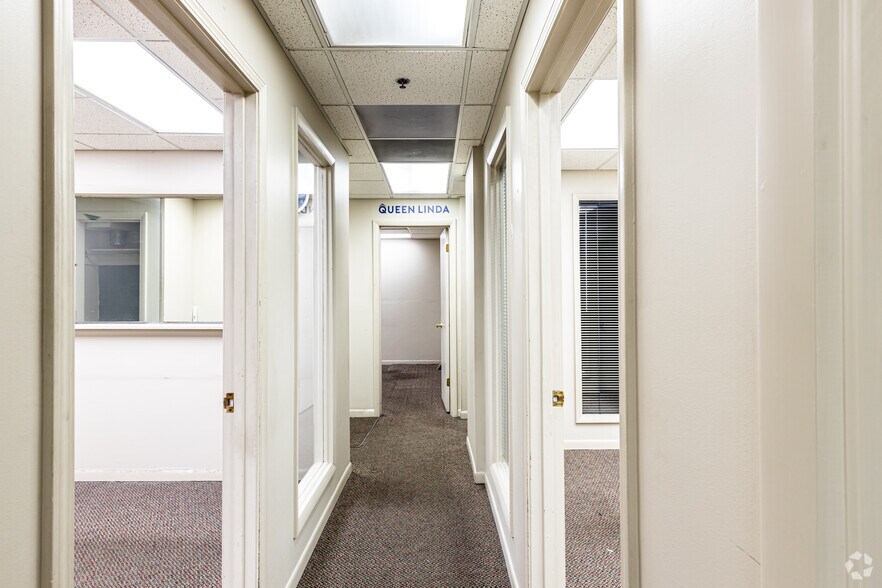 More Photos Of 1813-1831 Holmes St, Kansas City Light Distribution For Sale