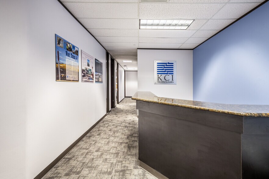 More Photos Of 13750 San Pedro Ave, San Antonio Coworking Space