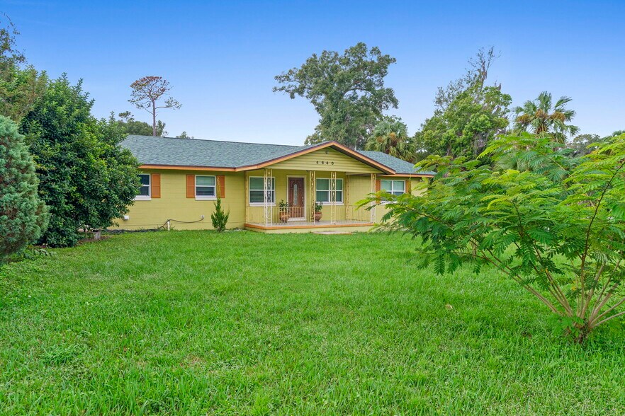 More Photos Of 4630 US Highway 17, De Leon Springs Restaurant For Sale