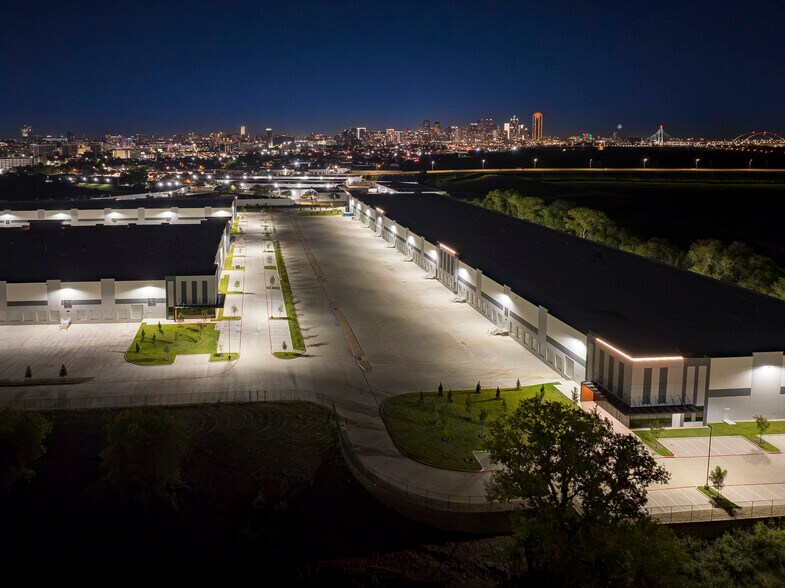 More Photos Of 1107 Conveyor Ln, Dallas Unknown For Lease