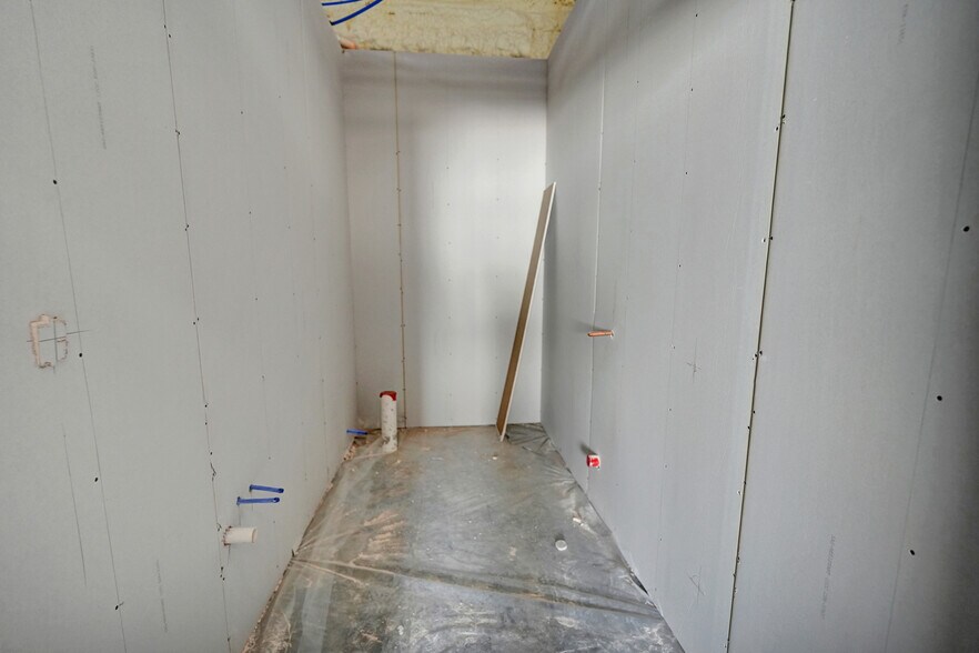 More Photos Of 2811 S County Road 1257, Midland Warehouse For Sale