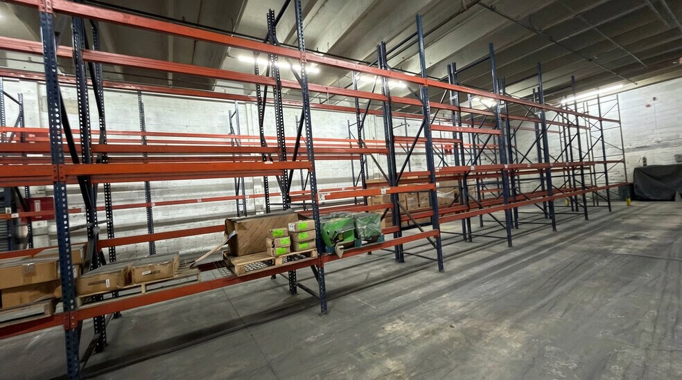 More Photos Of 3190 W 15th Ave, Hialeah Manufacturing For Lease