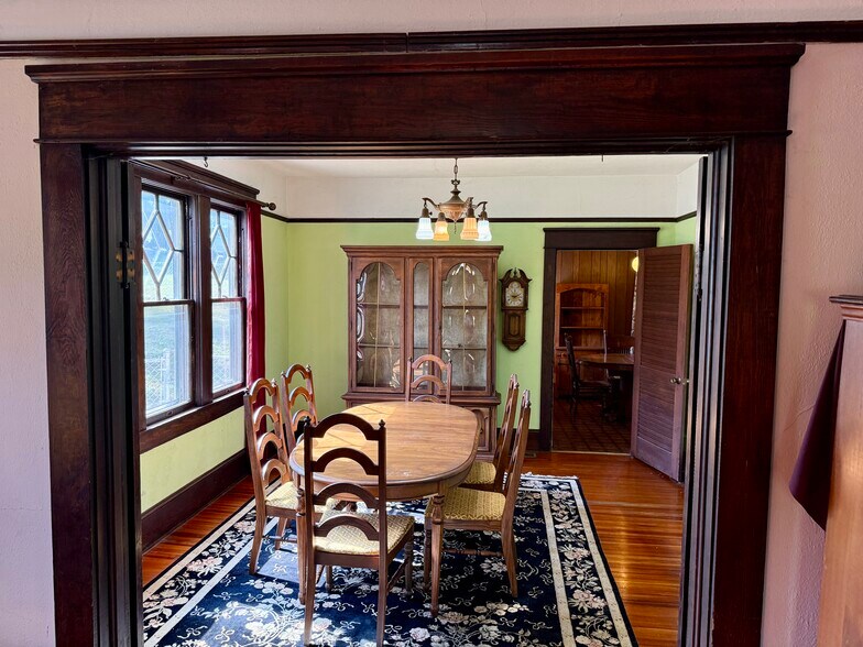 More Photos Of 16 Elk Mountain Rd, Asheville Office For Lease