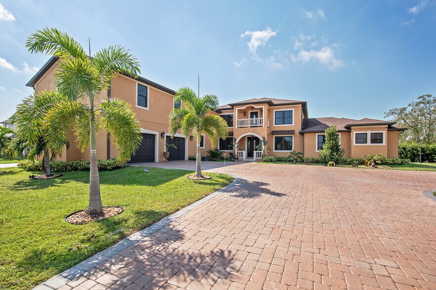 Primary Photo Of 3211 Lakeshore Blvd, Saint Cloud Specialty For Sale