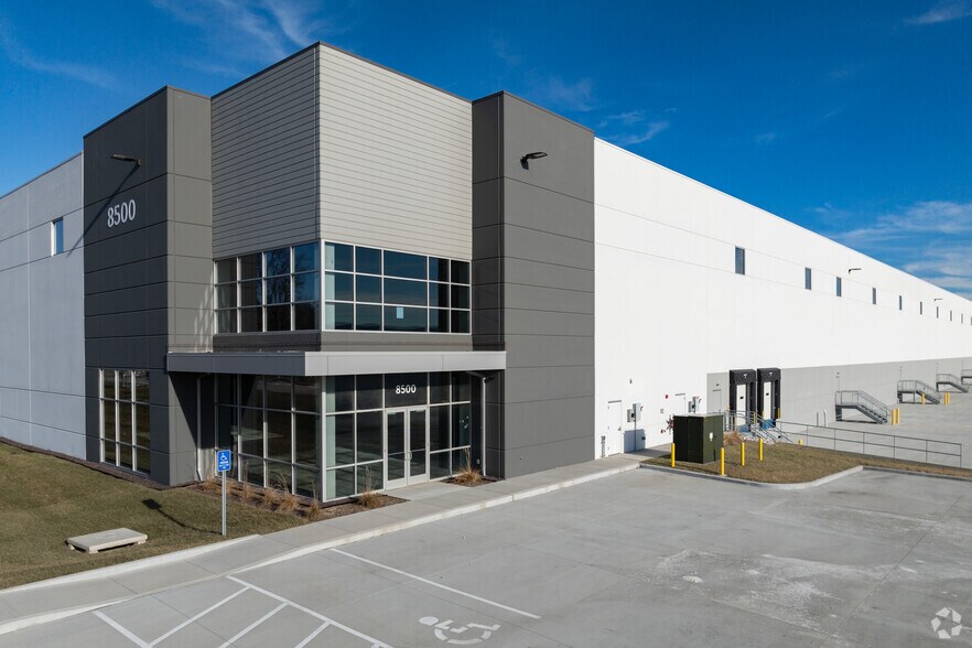 More Photos Of 8500 Reilly Ave, Saint Louis Warehouse For Lease