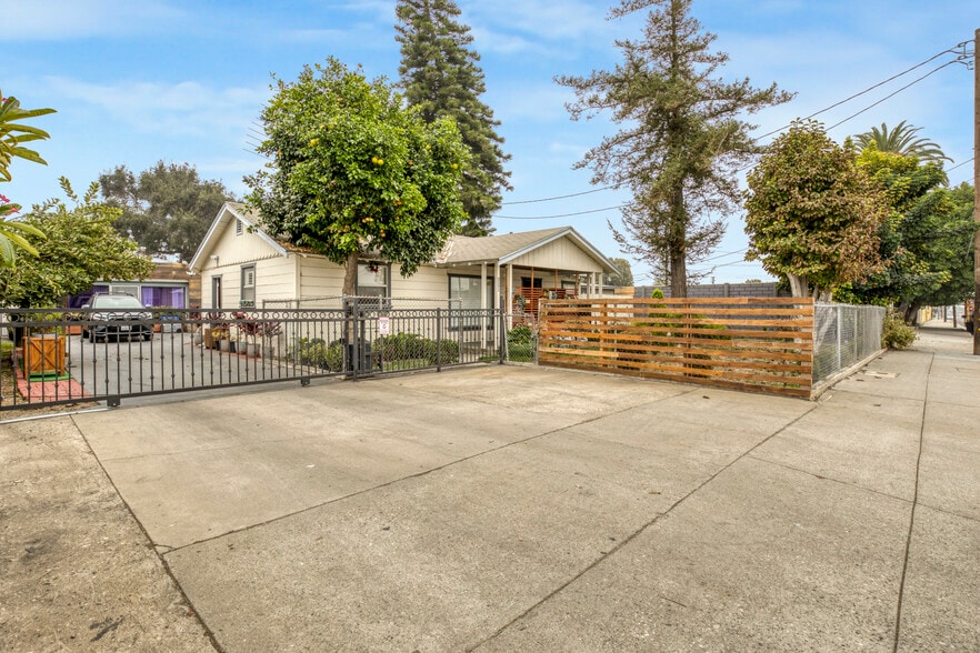 More Photos Of 2252 Durfee Ave, El Monte Warehouse For Sale