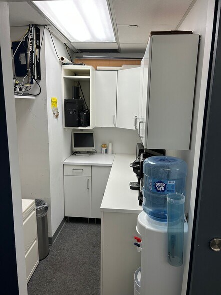 More Photos Of 4770 Biscayne Blvd, Miami Office Residential For Lease