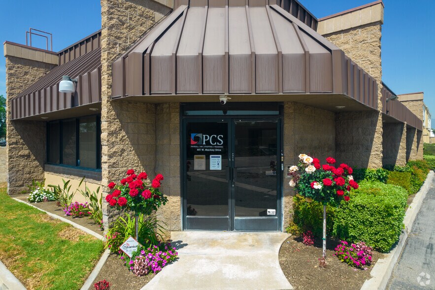 More Photos Of 441 Mackay Dr, San Bernardino Medical For Lease