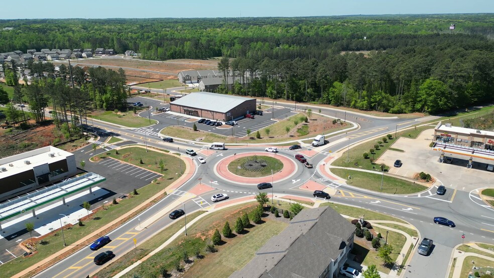 Primary Photo Of 585 Willow ln, McDonough Sports And Entertainment For Sale