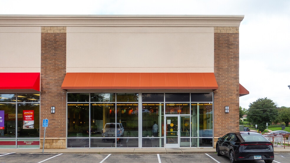 More Photos Of 4107 Highway 52 N, Rochester Freestanding For Lease