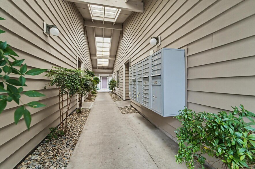 More Photos Of 1574 - 1576 Heather Dr, Yuba City Apartments For Sale