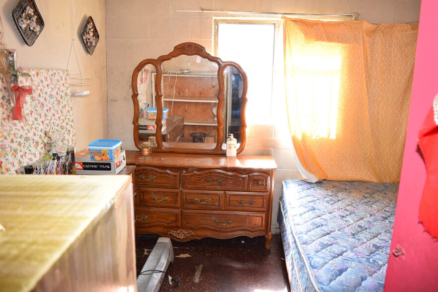 More Photos Of 128 E Sonora St, Stockton Freestanding For Sale
