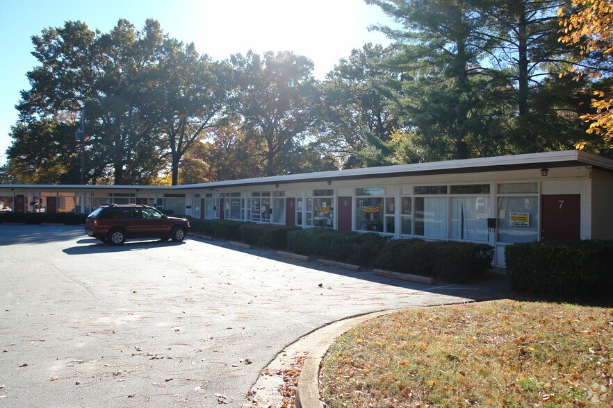 More Photos Of 1140 Alpharetta St, Roswell Freestanding For Lease