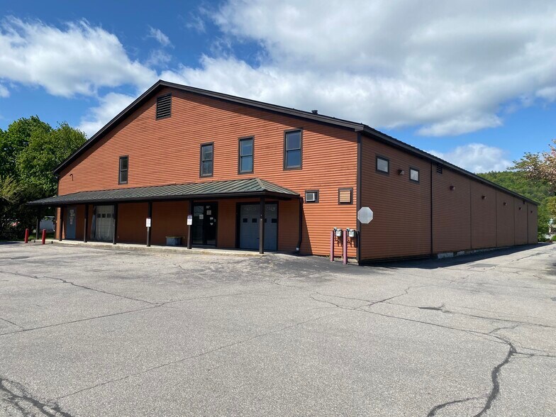 More Photos Of 895-897 Putney Rd, Brattleboro Storefront For Lease