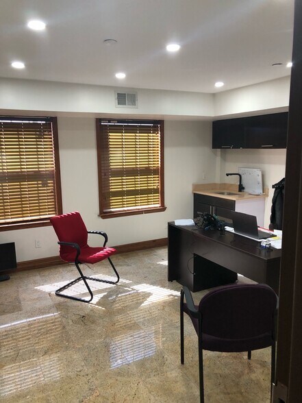 More Photos Of 8716 Avon St, Jamaica Apartments For Lease