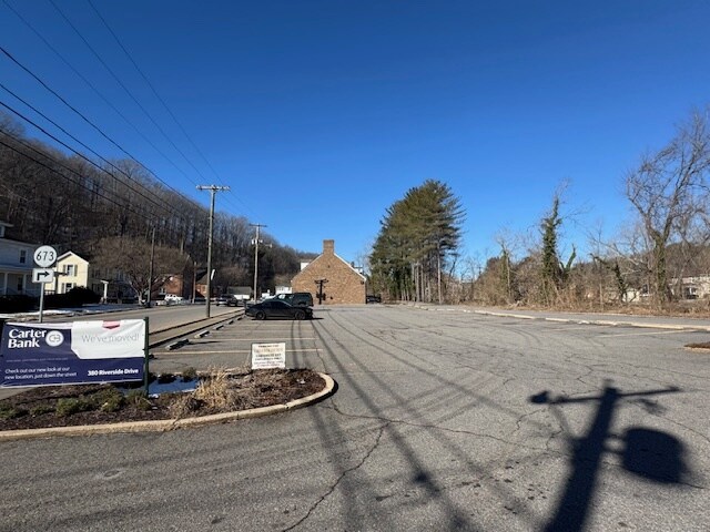 More Photos Of 2770 Riverside Dr, Bassett Bank For Sale