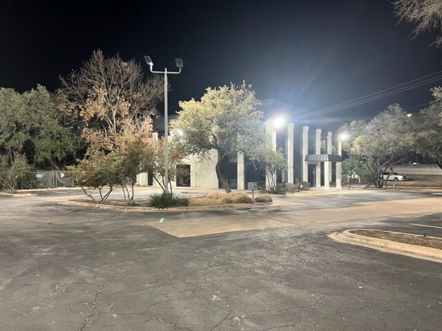 More Photos Of 11855 Research Blvd, Austin General Retail For Sale