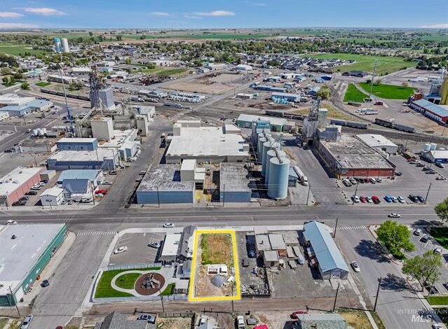 More Photos Of 1208 Main St, Buhl Land For Sale