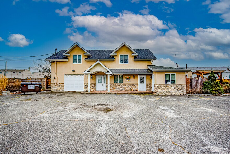 Primary Photo Of 9 Degnon Blvd, Bay Shore Office For Sale