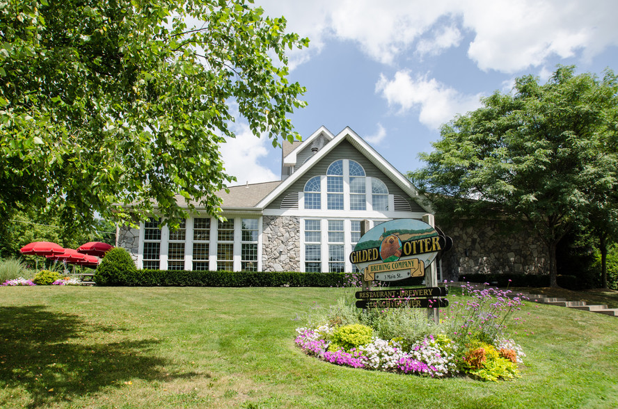 Primary Photo Of 3 Main St, New Paltz Restaurant For Sale