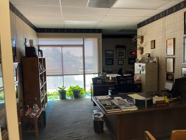 More Photos Of 1739 Citadell Plz, San Antonio Office For Lease