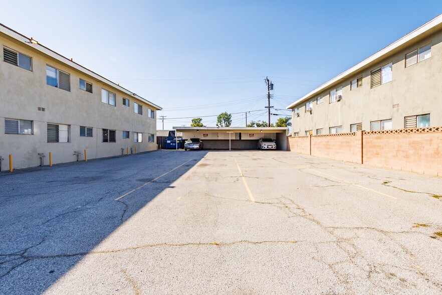 More Photos Of 12221 Peacock Ct, Garden Grove Apartments For Sale