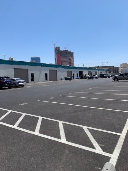 More Photos Of 3050-A Westwood Dr, Las Vegas Light Distribution For Lease