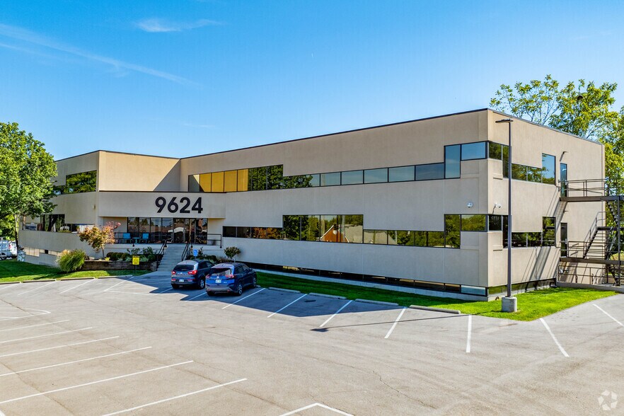 Primary Photo Of 9624 Cincinnati Columbus Rd, Cincinnati Office For Lease