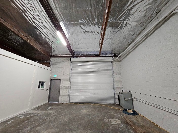 More Photos Of 804 E 18th St, Los Angeles Warehouse For Lease