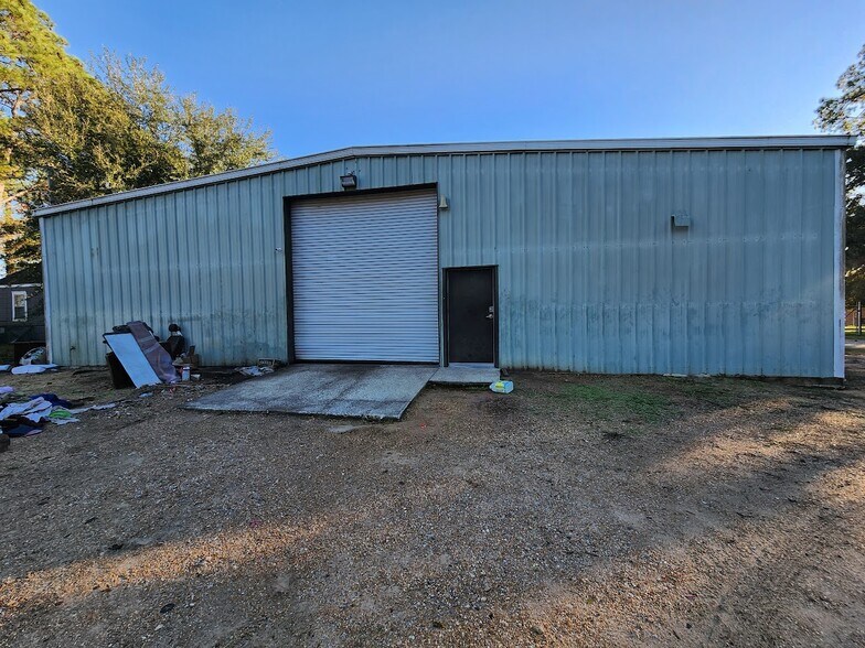 More Photos Of 1809 Fulton Ave, Albany Warehouse For Lease