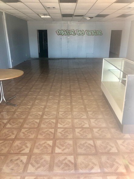 More Photos Of 2212-2220 NW Fort Sill Blvd, Lawton Storefront Retail Office For Lease