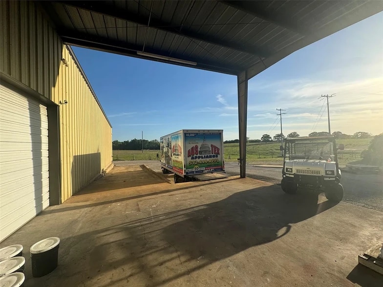 More Photos Of 2502 Highway 304, Smithville Warehouse For Sale
