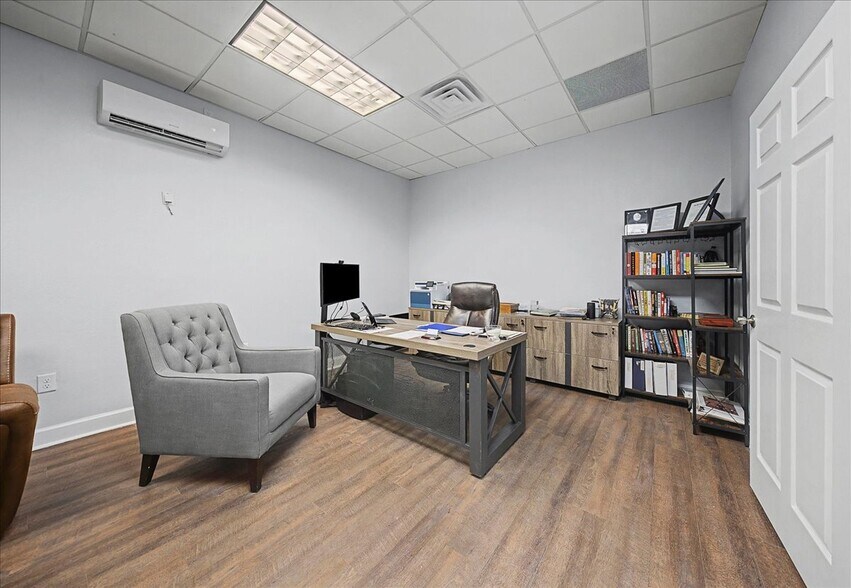 More Photos Of 2733 SE 58th Ave, Ocala Freestanding For Lease