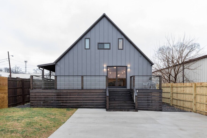 Primary Photo Of 2420 Cruzen St, Nashville Office For Sale