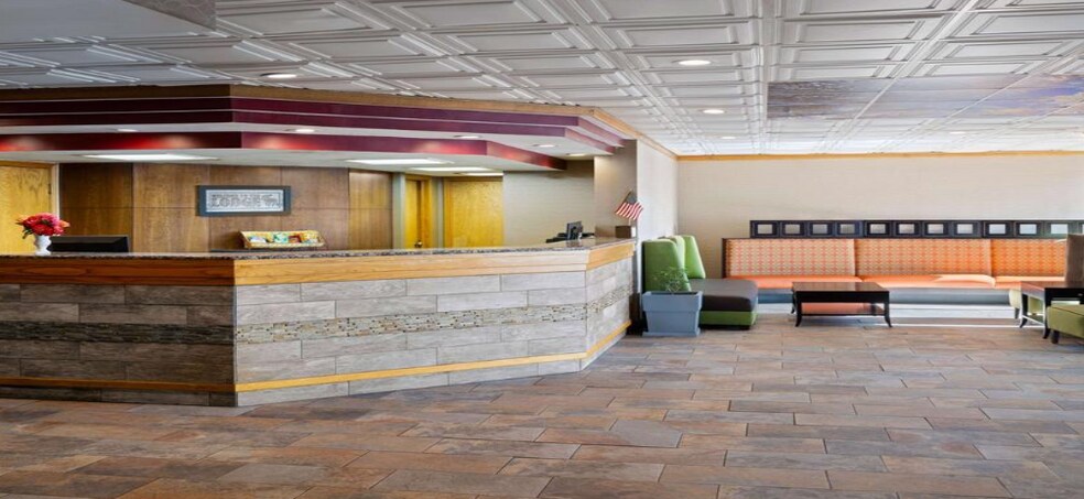 More Photos Of 833 W Main St, Gaylord Hotel For Sale