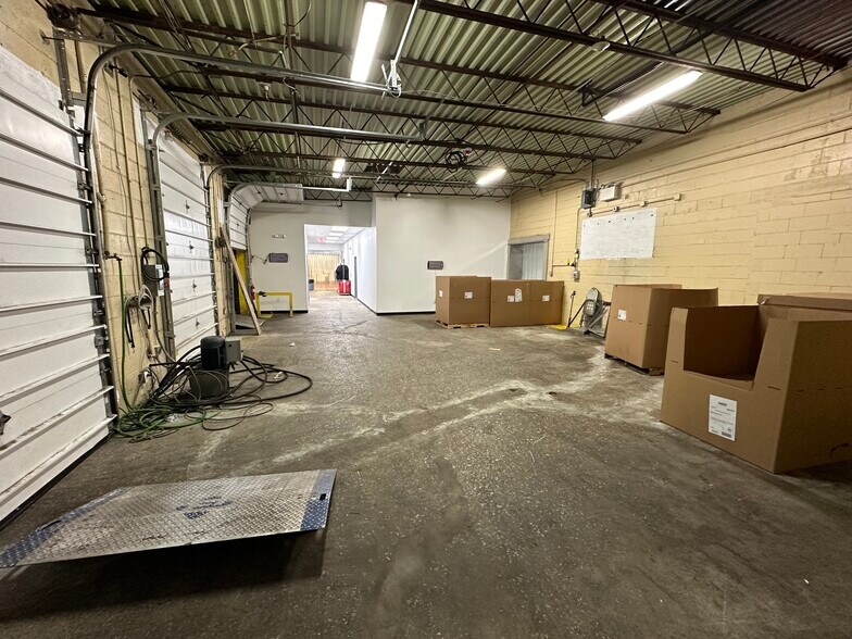 More Photos Of 18 N Virginia Ave, Penns Grove Refrigeration Cold Storage For Lease