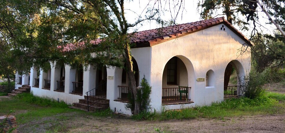 More Photos Of 1170 Rancho Robles Rd, Oracle Hotel For Sale