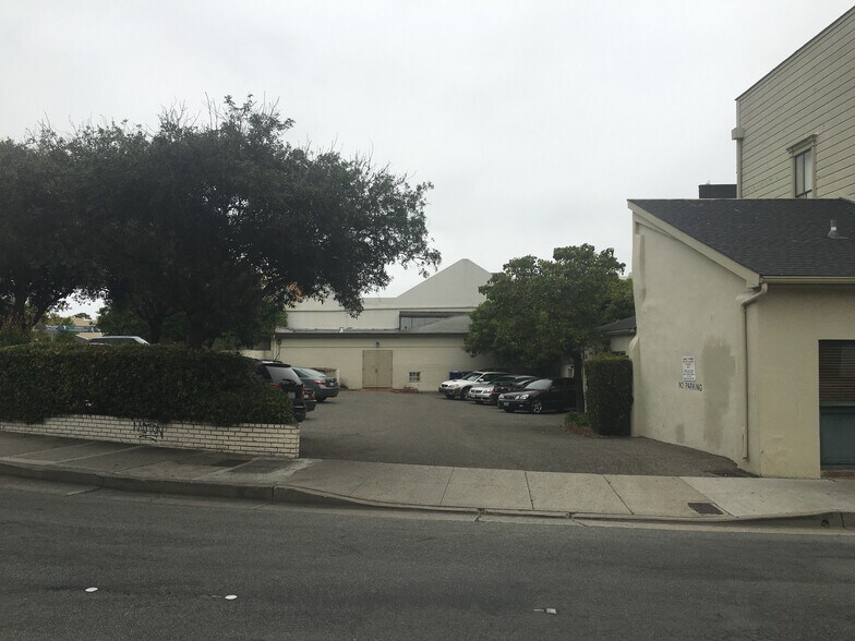 More Photos Of 486 Alvarado St, Monterey Storefront Retail Office For Lease