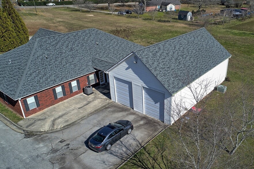 More Photos Of 3175 Highway 81 W, Hampton Storefront Retail Office For Sale