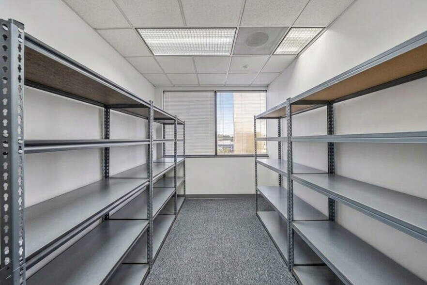 More Photos Of 2160 N Central Rd, Fort Lee Office For Lease