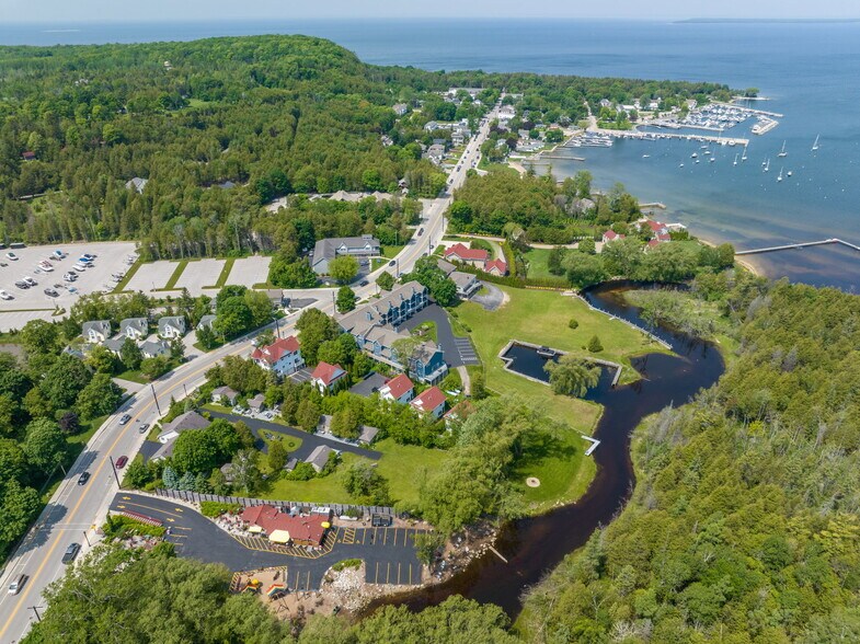 More Photos Of 4084 Main St, Fish Creek Freestanding For Sale