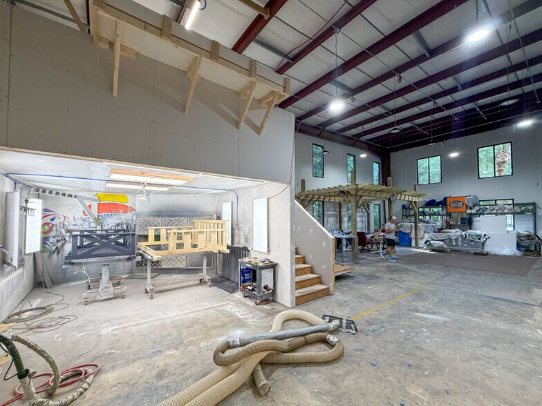 More Photos Of 2300 Clements Ferry Rd, Charleston Warehouse For Lease