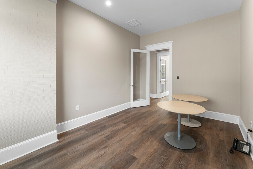 More Photos Of 710 Mall Blvd, Savannah Bank For Sale