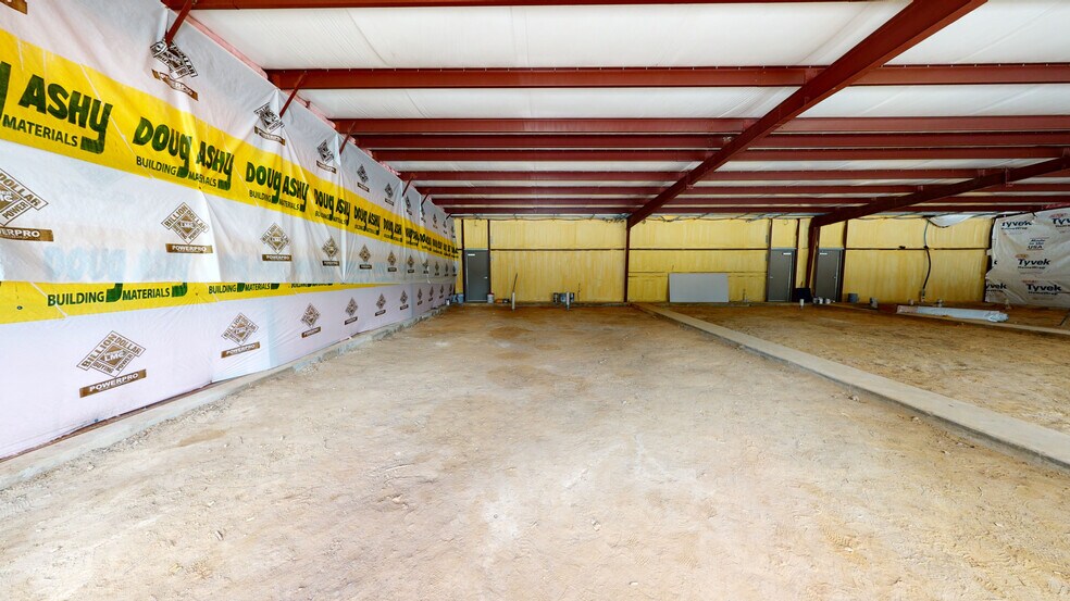 More Photos Of 5111 Common St, Lake Charles General Retail For Lease